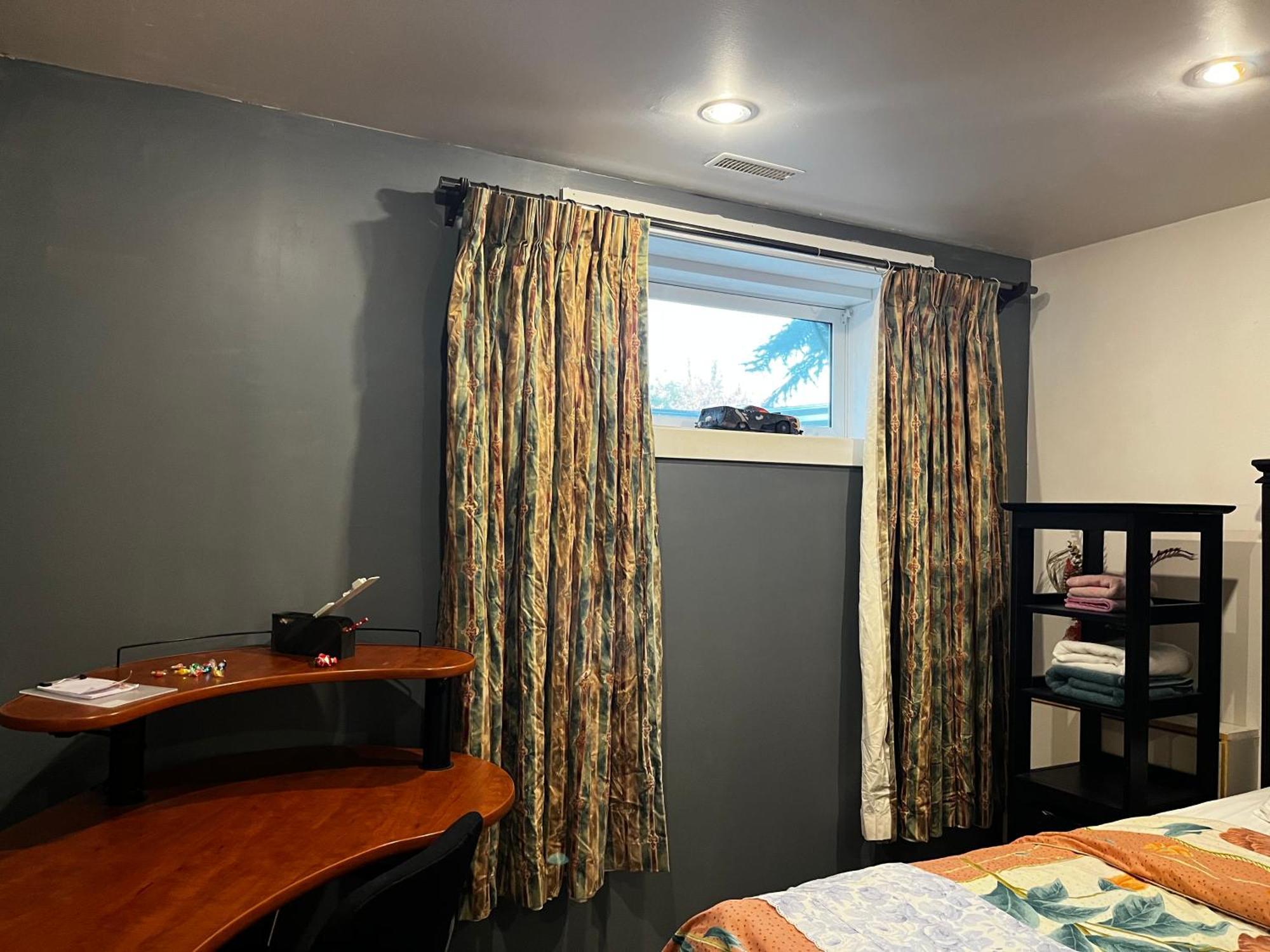 Hidden Valley New Basement Suite With Private Bathroom! คาลการี ภายนอก รูปภาพ